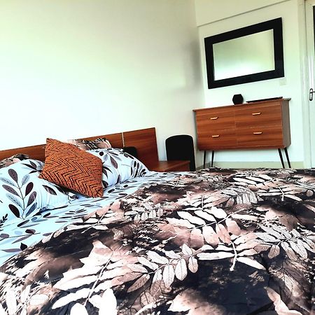 Chambres Meublees Avenue Cheikh Anta Diop Dakar Exterior foto